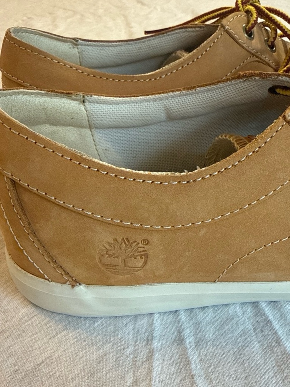 Timberland Tan Leather Low-Top Sneakers with White Sole - Picture 6 of 7